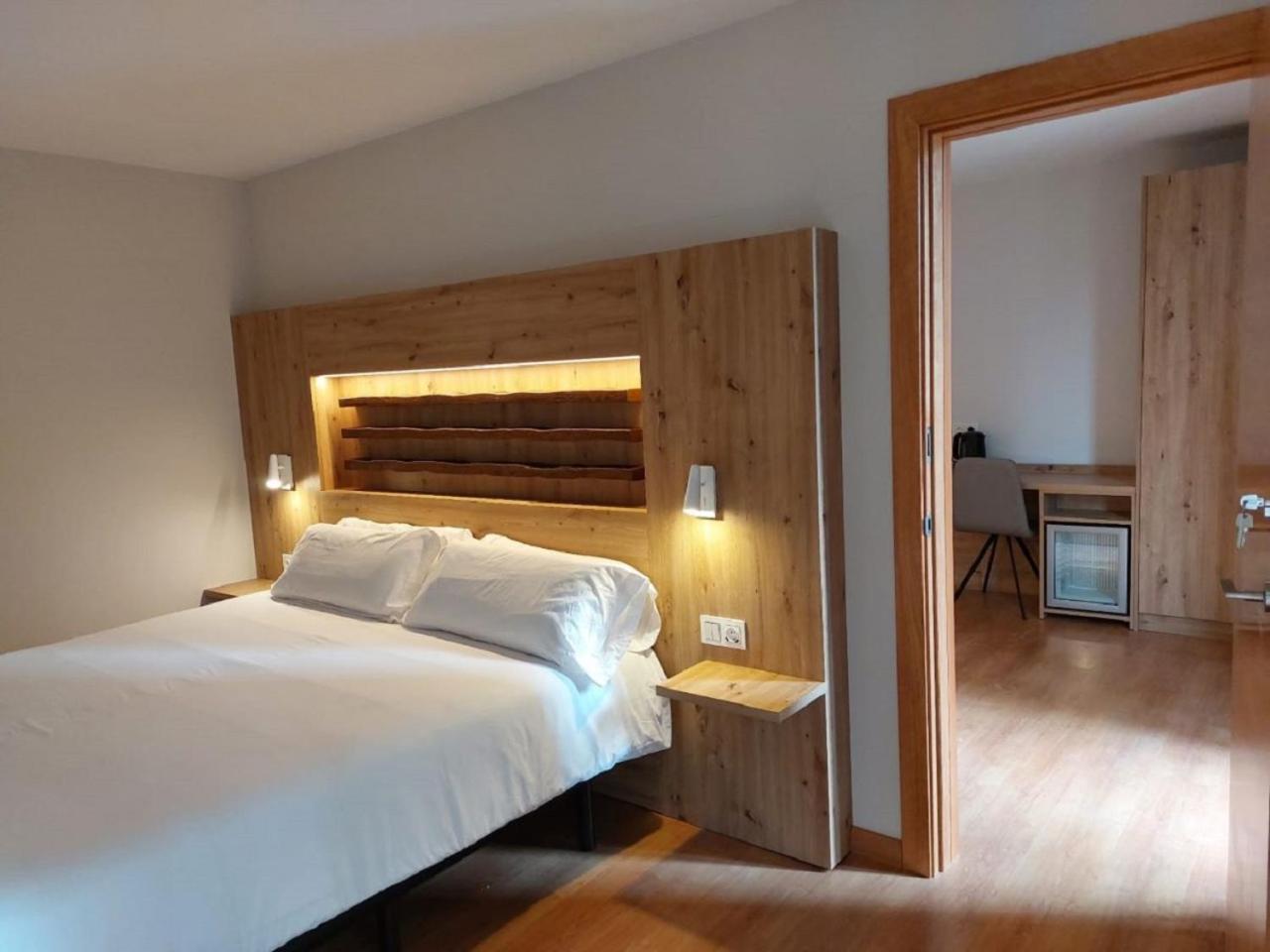 Hotel Saurat 에스포트 외부 사진