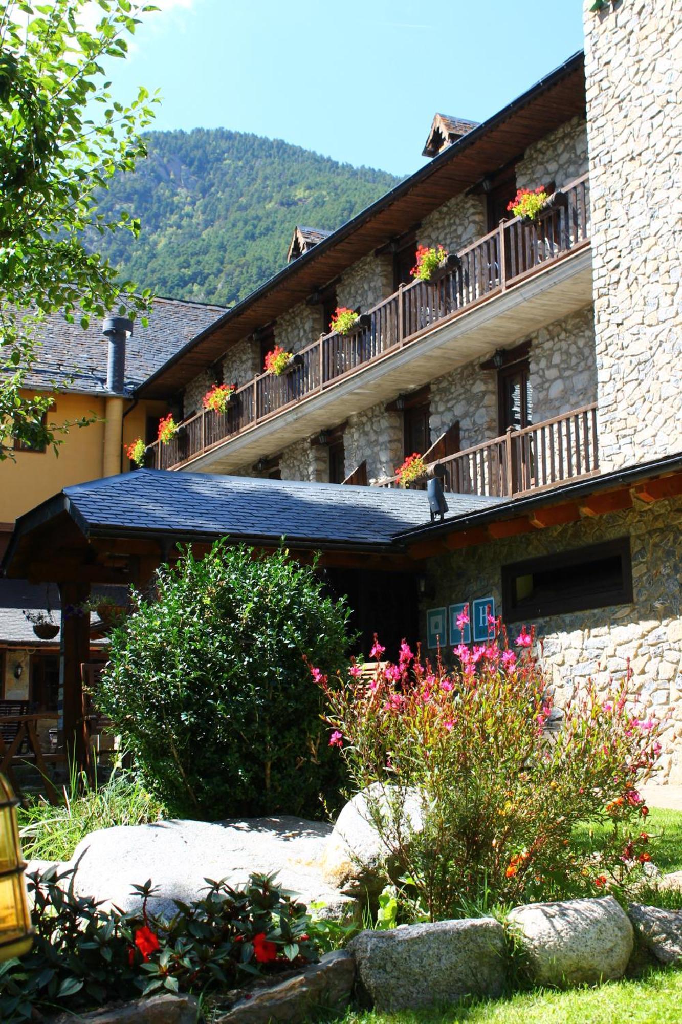 Hotel Saurat 에스포트 외부 사진